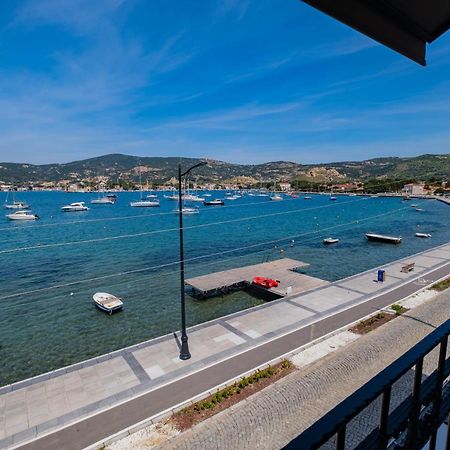 Bd Suites Foça Esterno foto