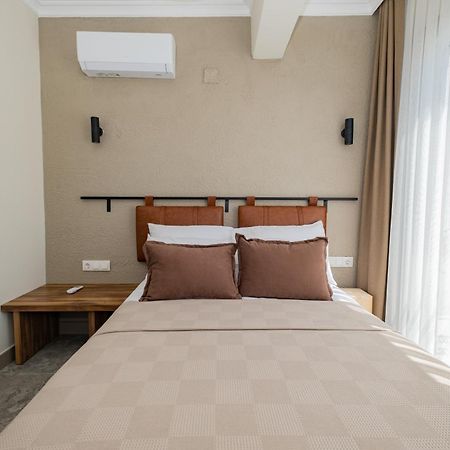 Bd Suites Foça Esterno foto