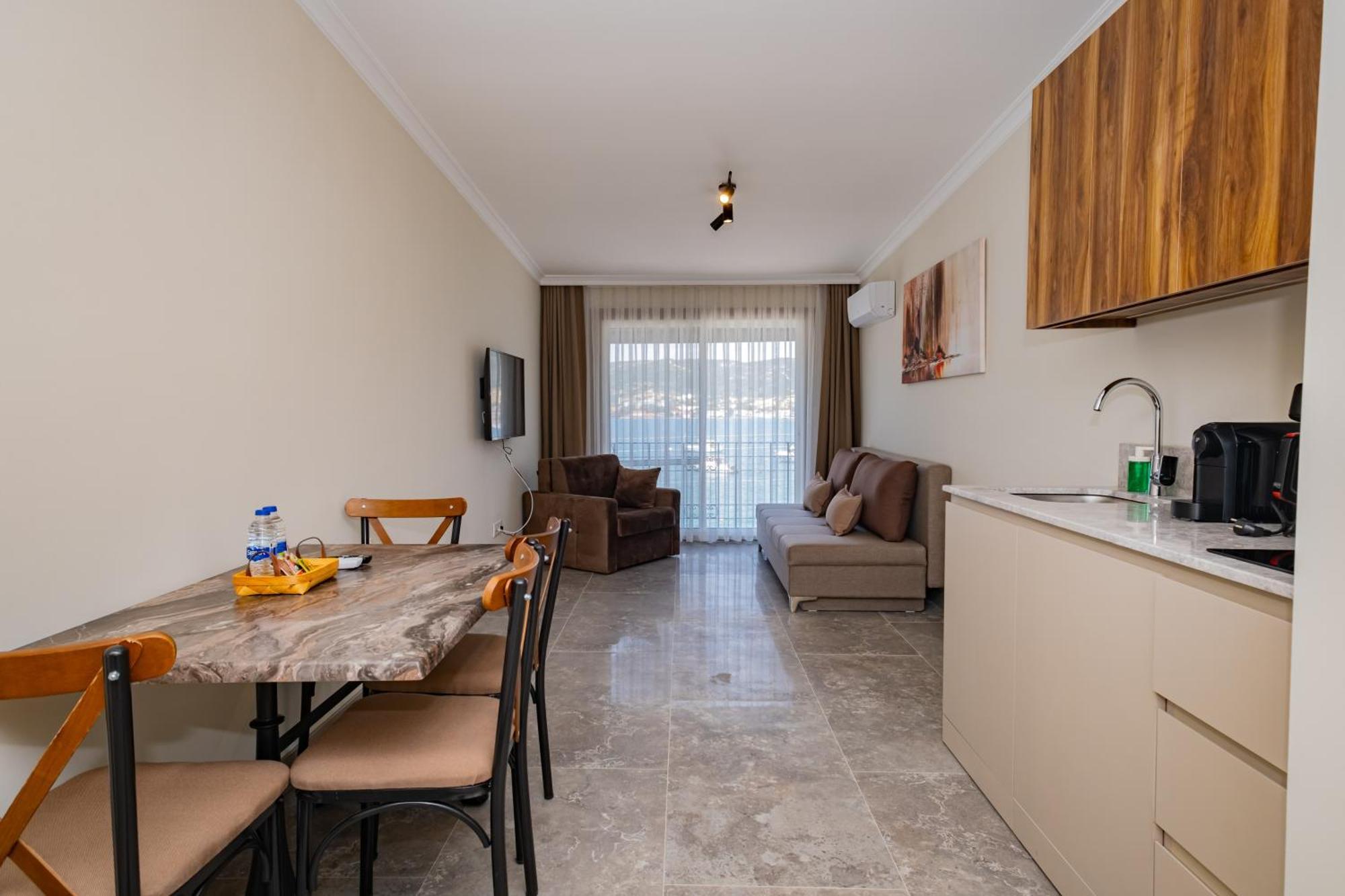 Bd Suites Foça Esterno foto