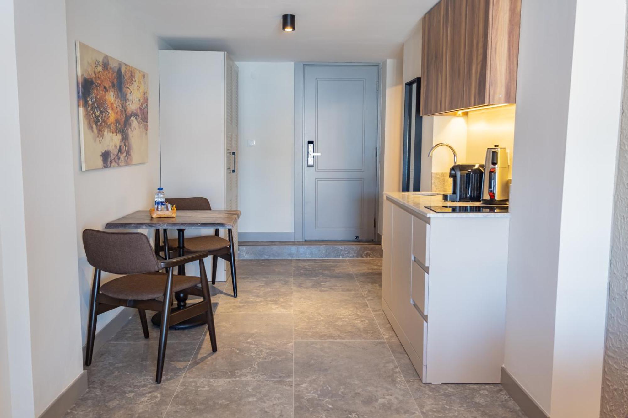 Bd Suites Foça Esterno foto