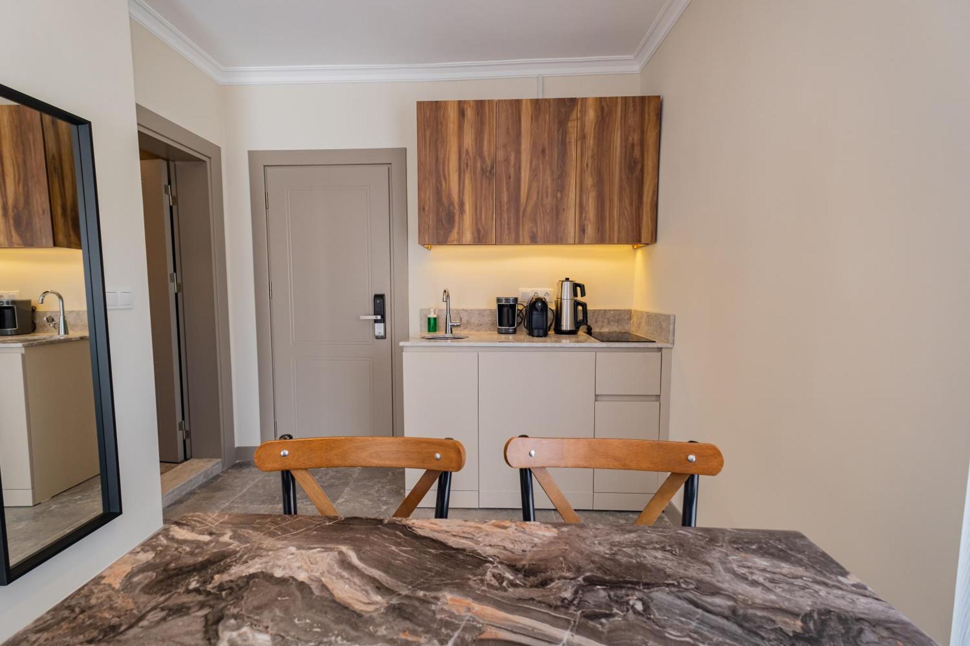 Bd Suites Foça Esterno foto