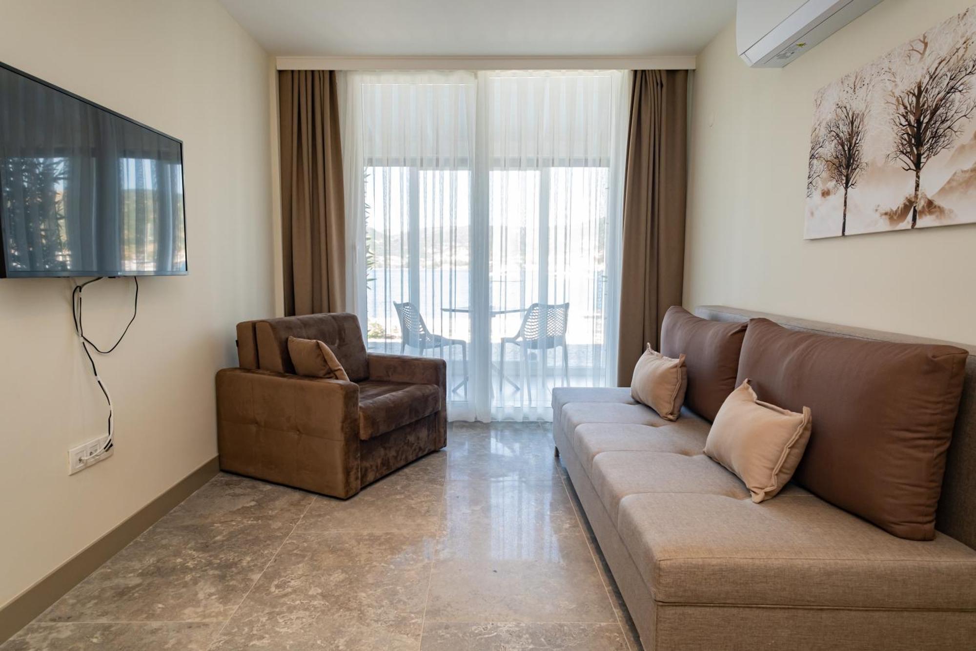 Bd Suites Foça Esterno foto
